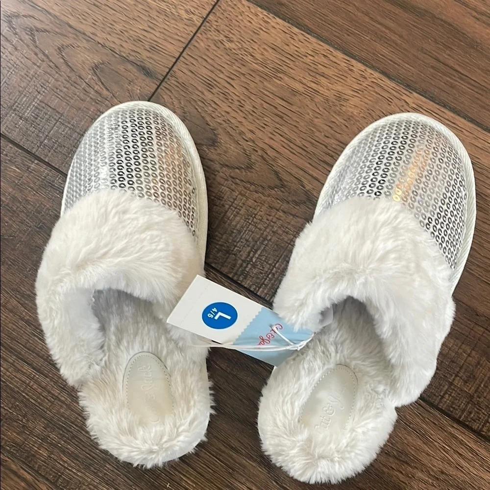 Cat & Jack shoe Sparkly Silver Kids Slippers New size Large 4/5